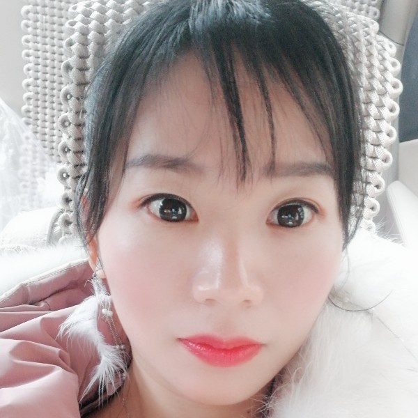 深山里的猫的照片