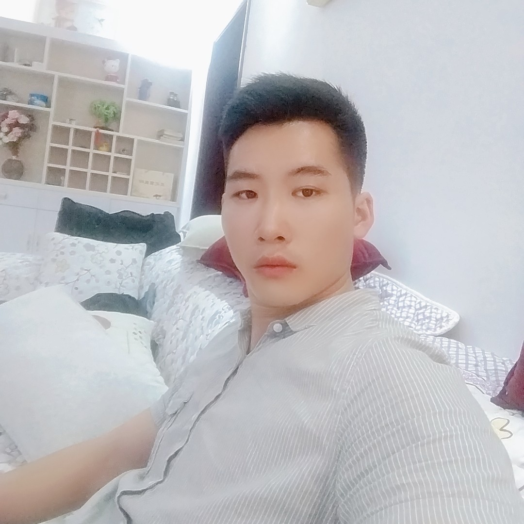 落后保卫蚂蚁的照片