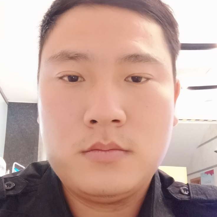 雪见深拥凉面的照片