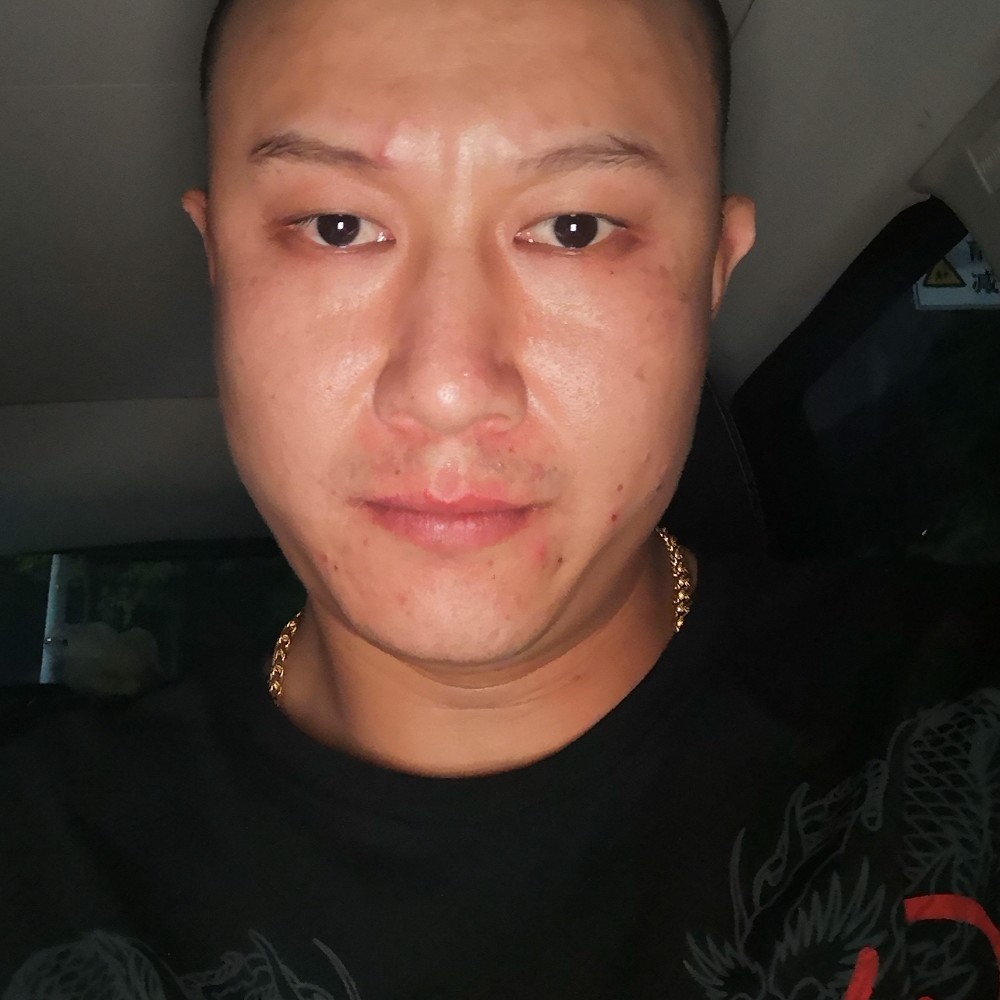 大胆白云地方根本的照片