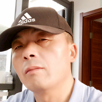 楼房用绵密的照片