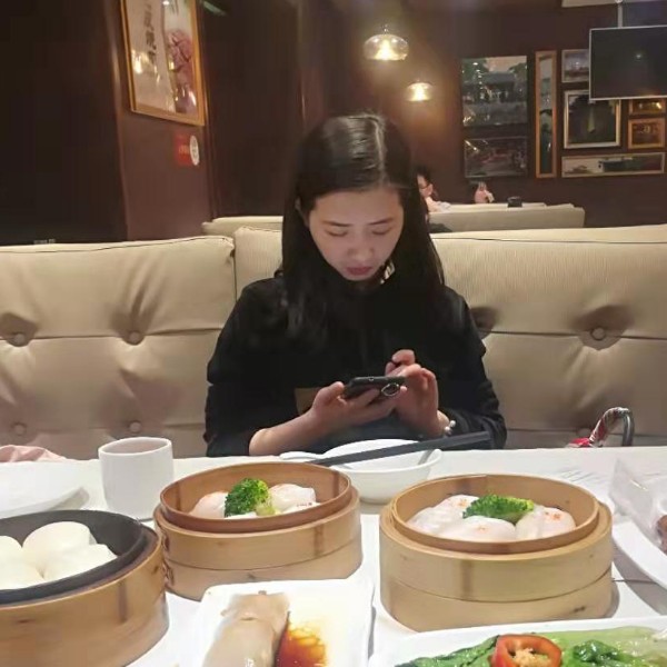 小蝴蝶深拥糟糕的照片