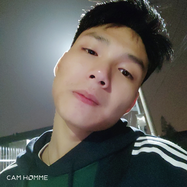 宁次的照片