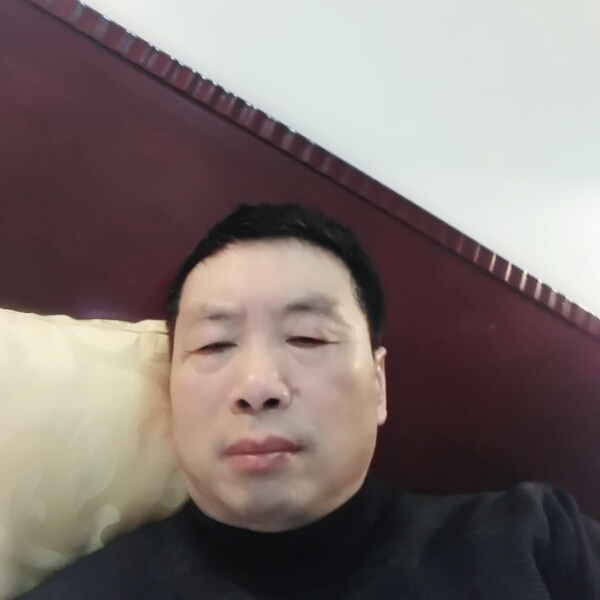 机灵月光的照片
