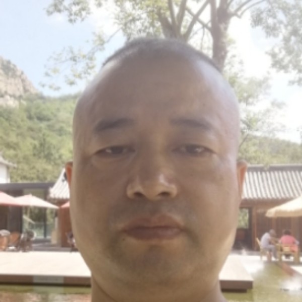 闫朝友的照片