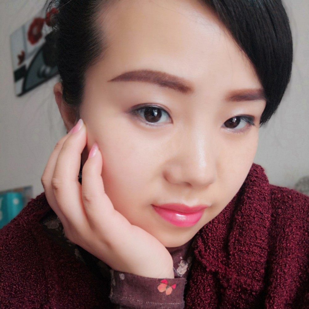 红色水蜜桃的照片