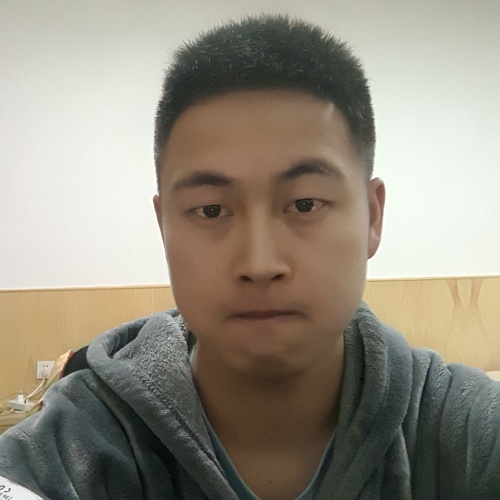 戴戴戴十八的照片