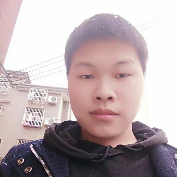 张炯的照片