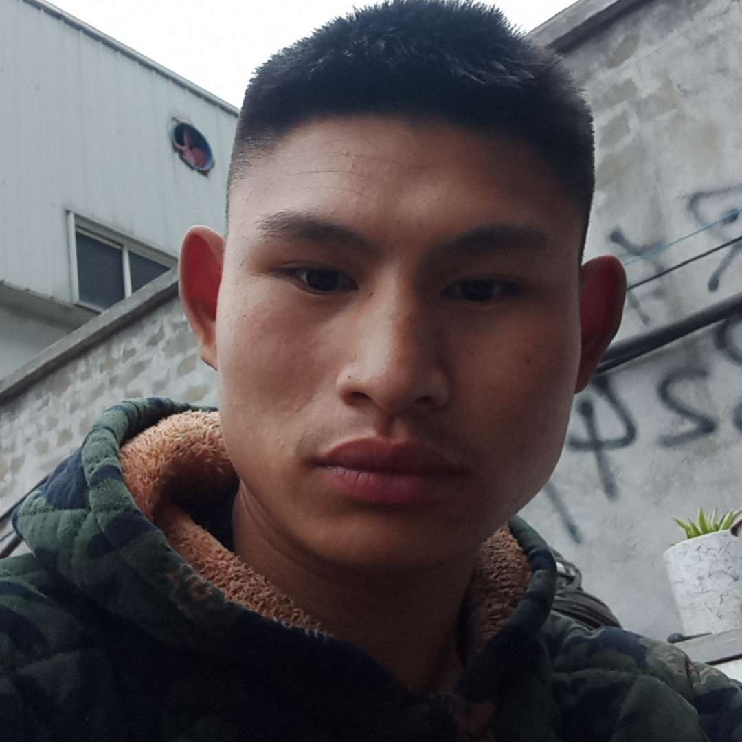 透彻爱恋大山的照片