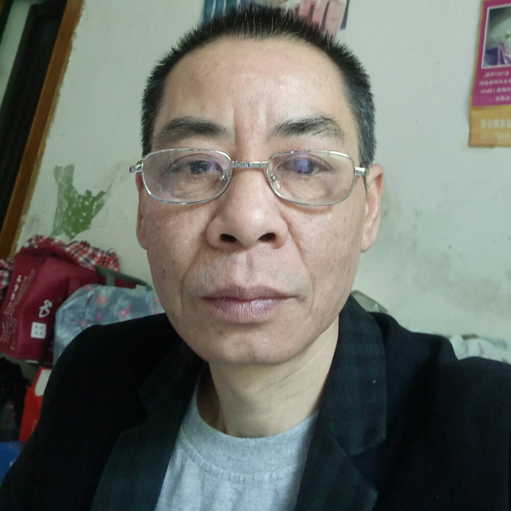 锦瑟慈祥的照片