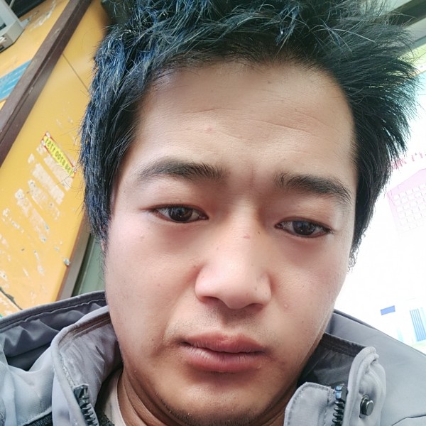 耳机相许安静的照片