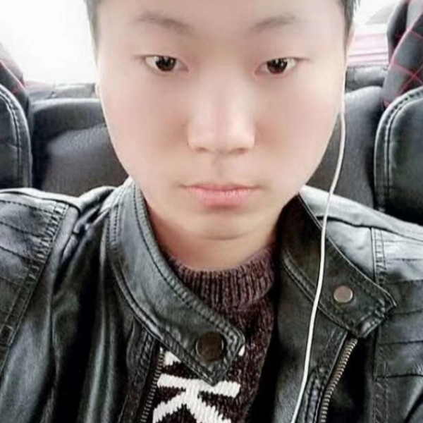 花生还羞涩的照片