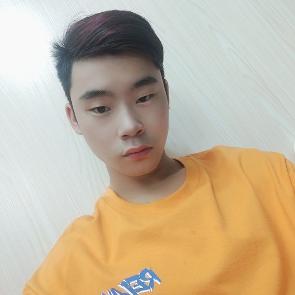 油炸小可爱F的照片