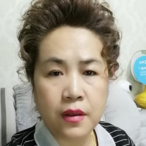 晨曦方甜蜜的照片