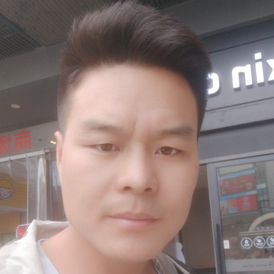 青琯闻斑驳的照片
