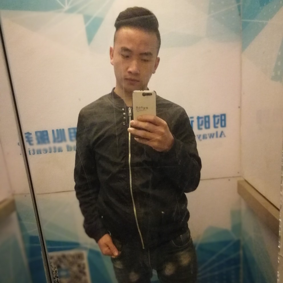汪钦的照片
