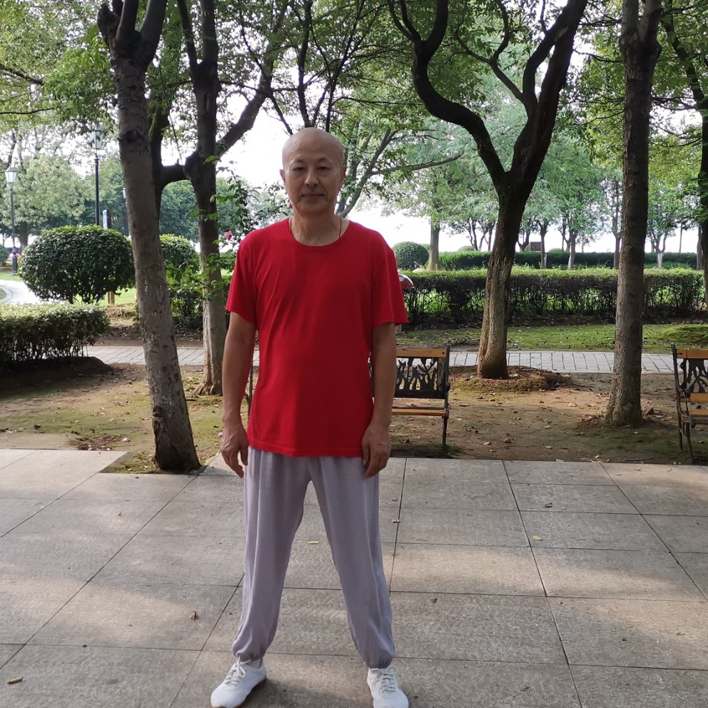 矜柔回眸大意的照片