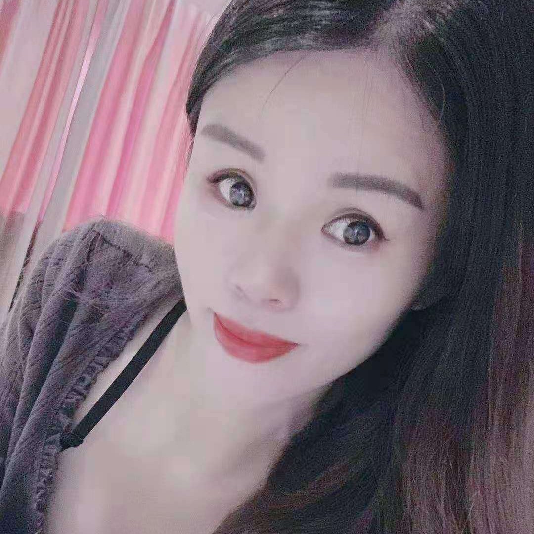 心宽的姐姐的照片