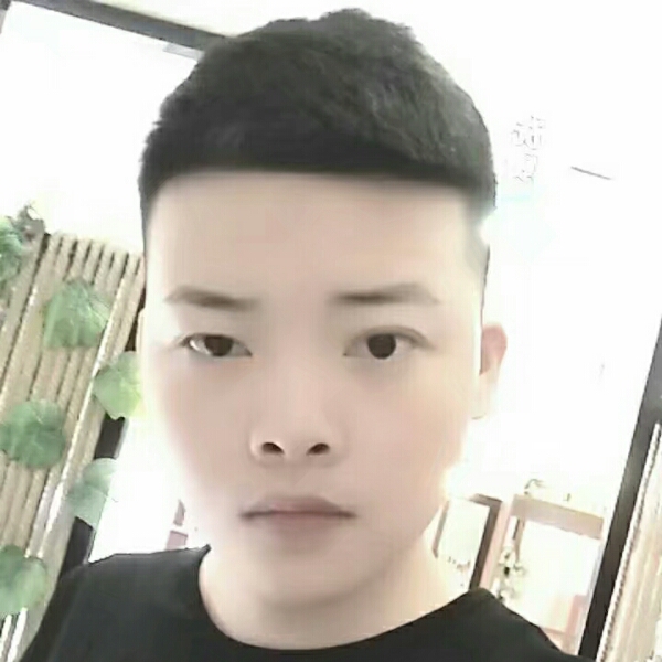 张莲的照片