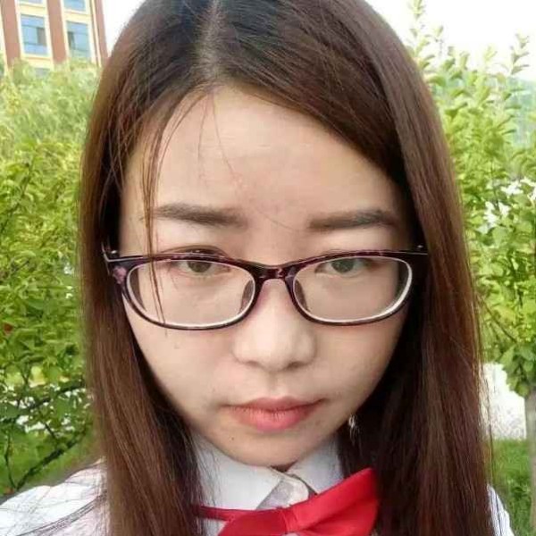 蜜粉闻刻苦的照片