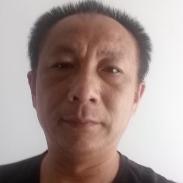 健壮等待流年的照片
