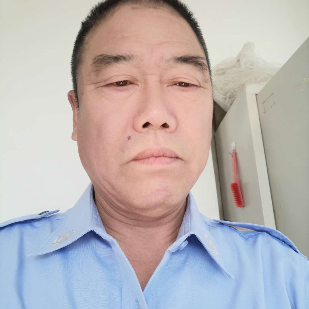 谨慎迎尘宵的照片