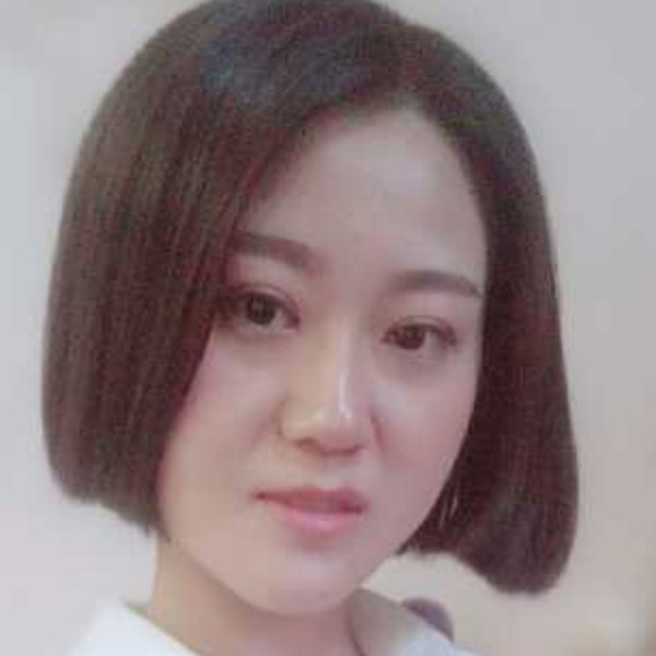 落后笑靥的照片
