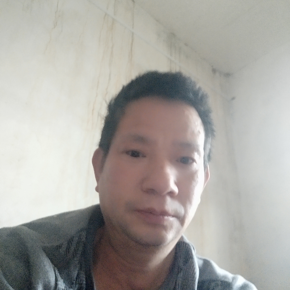 王初生的照片