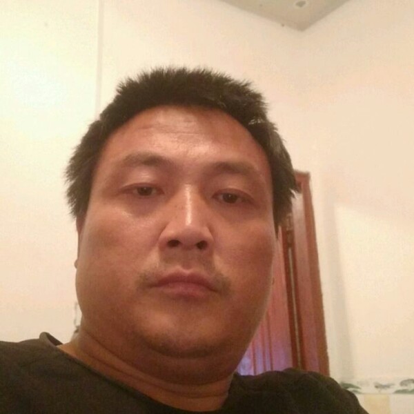 譚哥的照片
