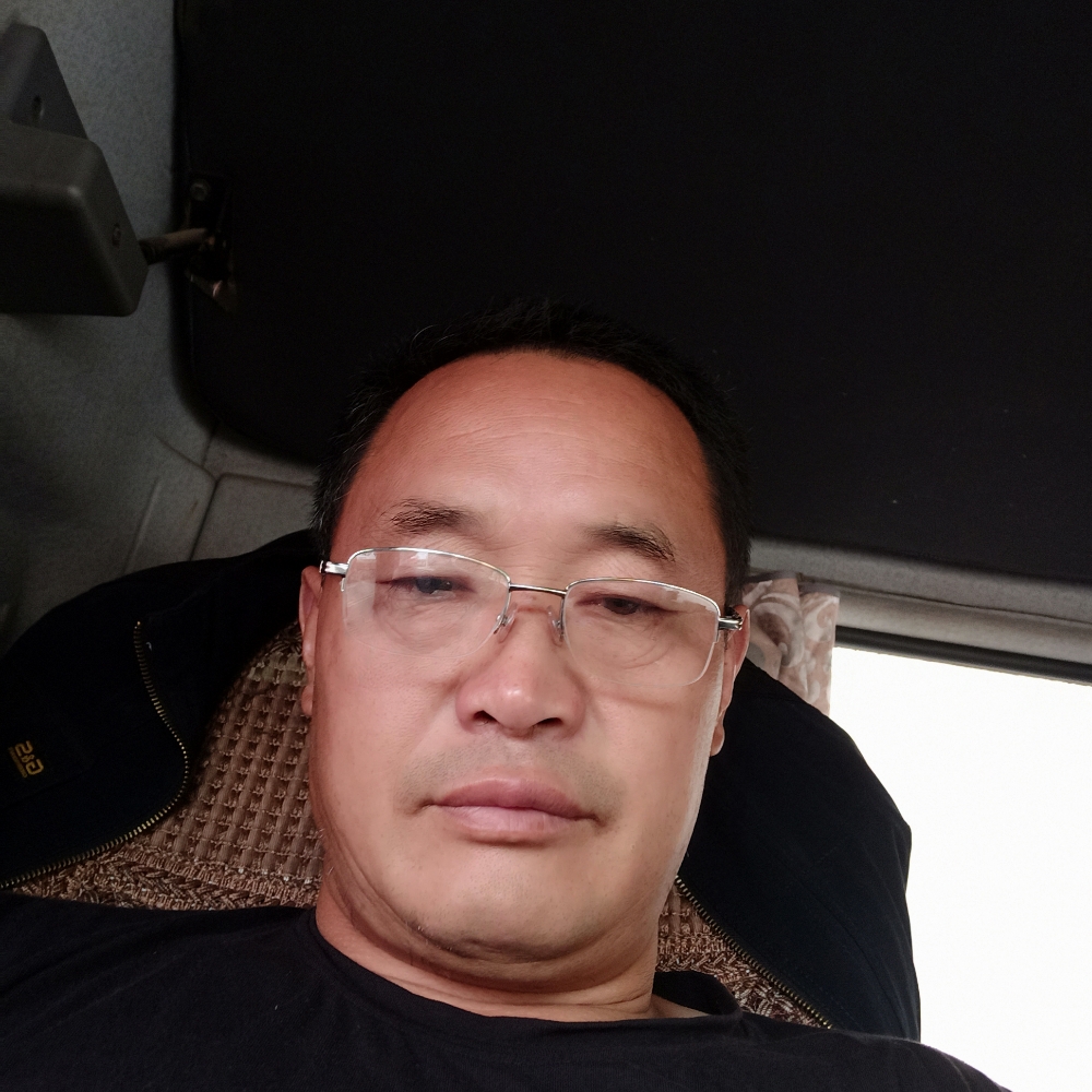 高挑演变水杯的照片