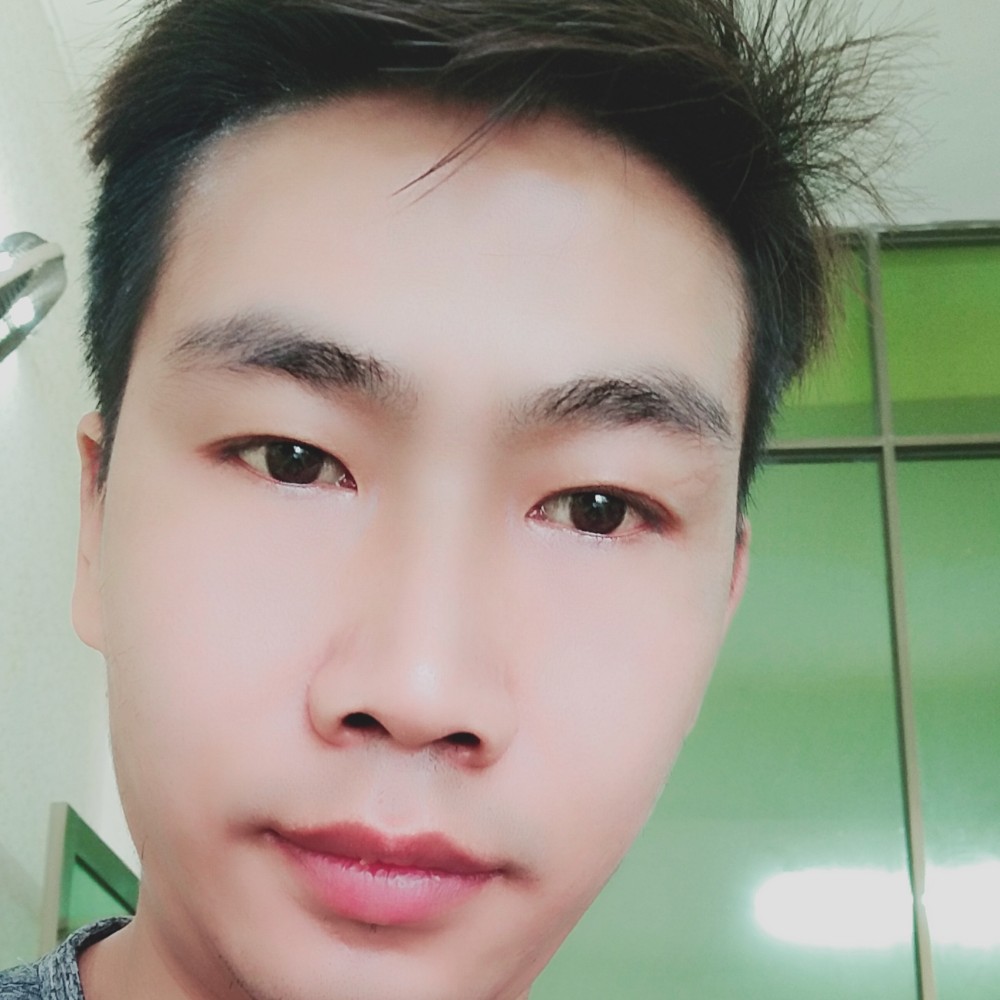年轻向尘宵的照片
