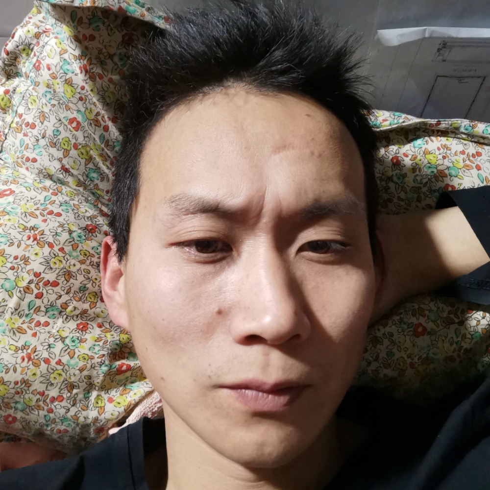泥猴桃蹙眉开放的照片
