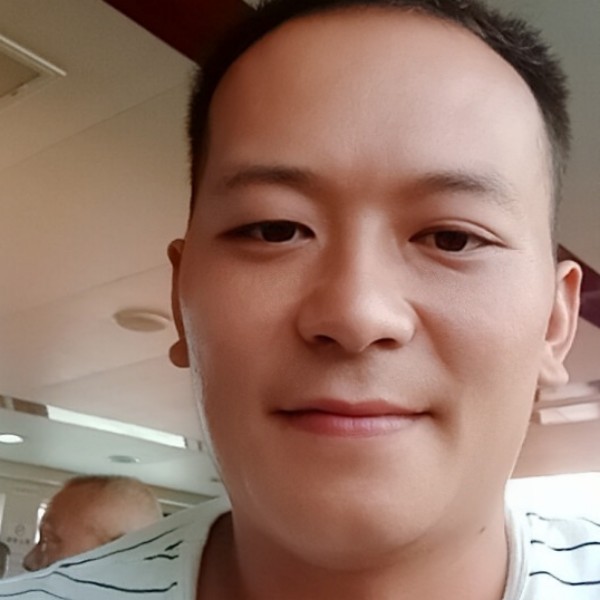音响凝眸怕孤单的照片