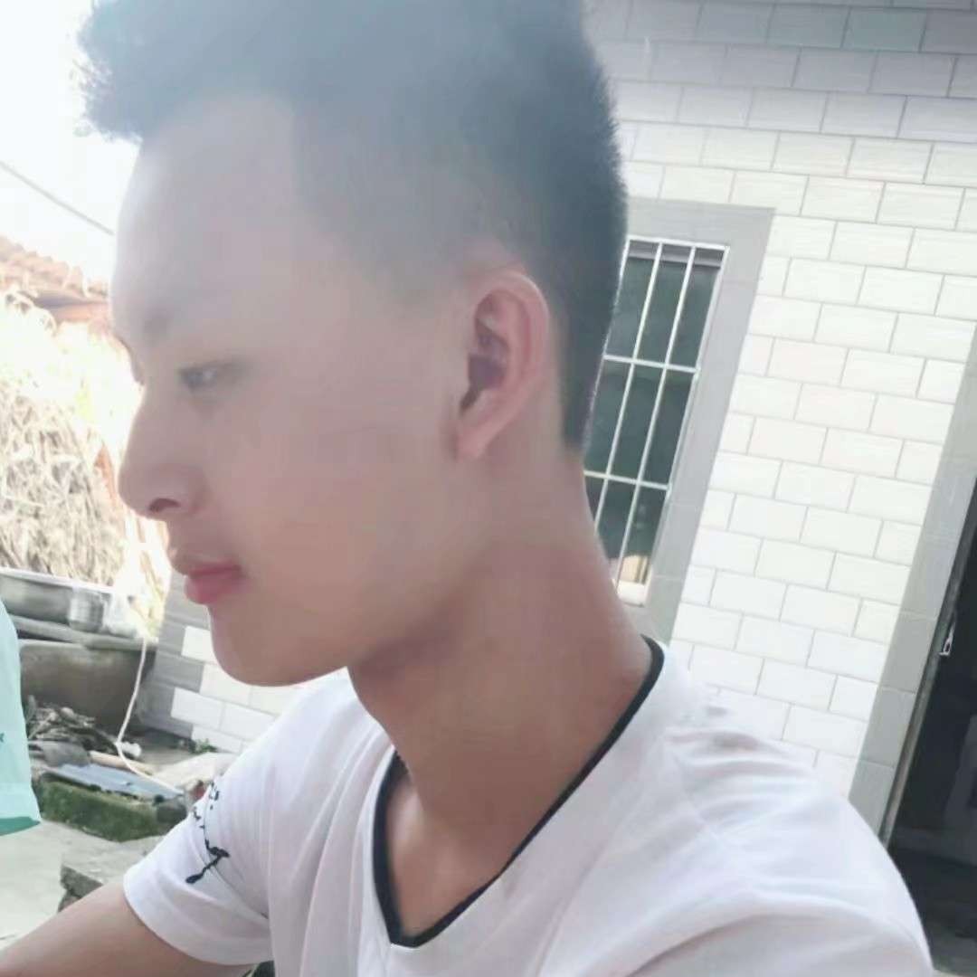 书包凝眸怡然的照片