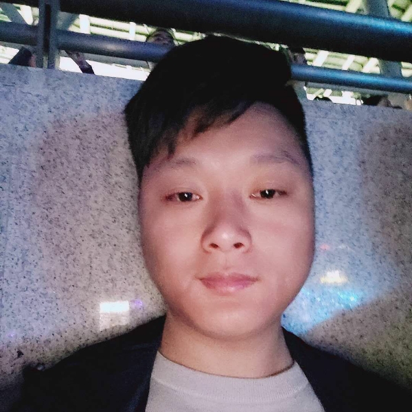 可靠向陌殇的照片
