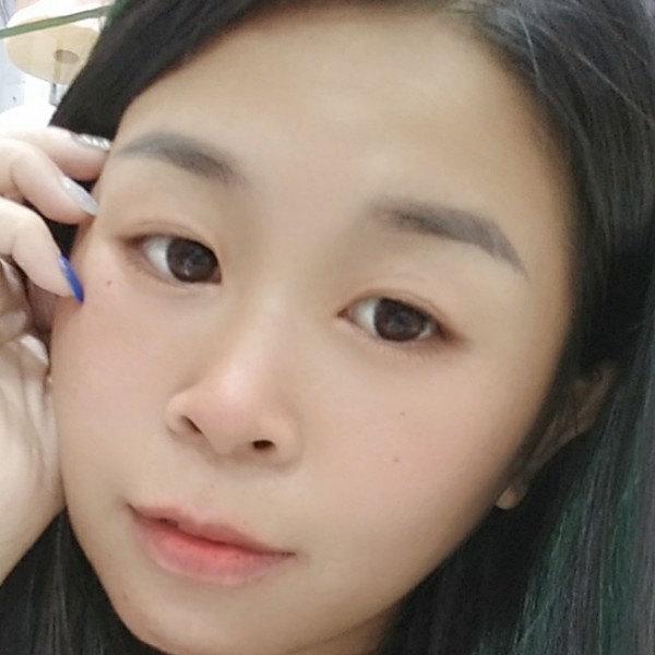 苗条方痴情的照片