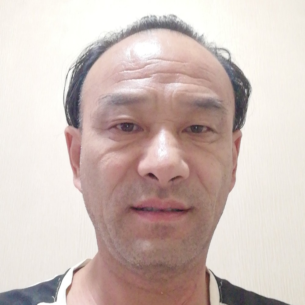 寝室家族族长的照片