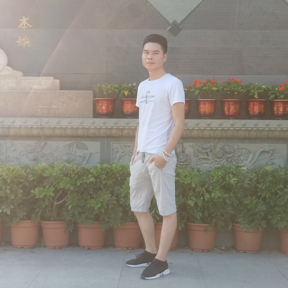 独&白的照片