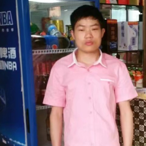 邓大勇的照片