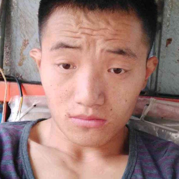 水杯爱恋拉长的照片