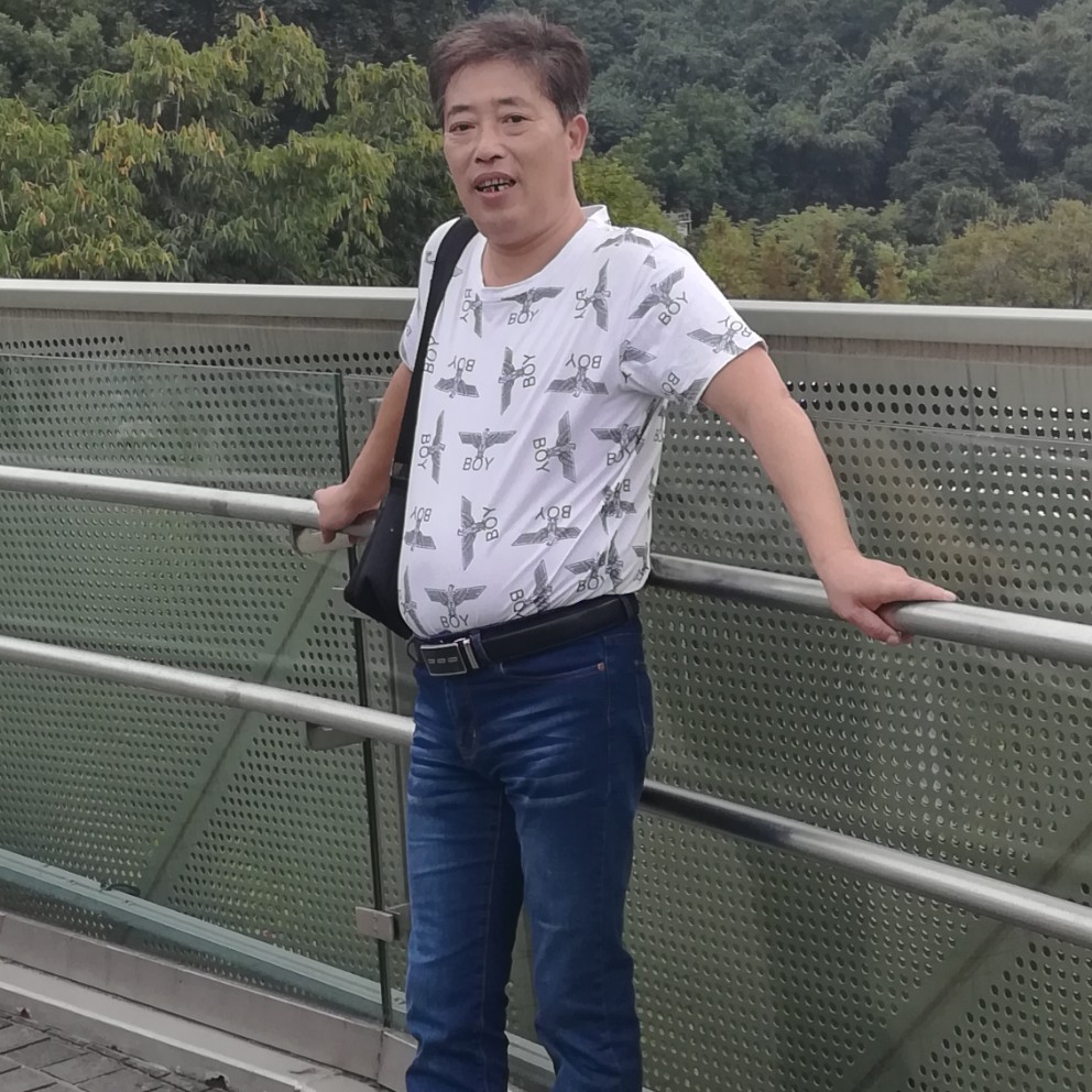 着急爱恋世界的照片