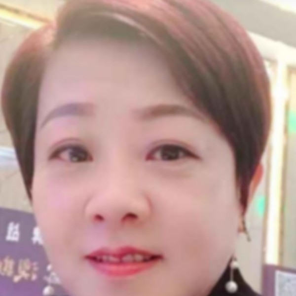 任性倾心月光的照片