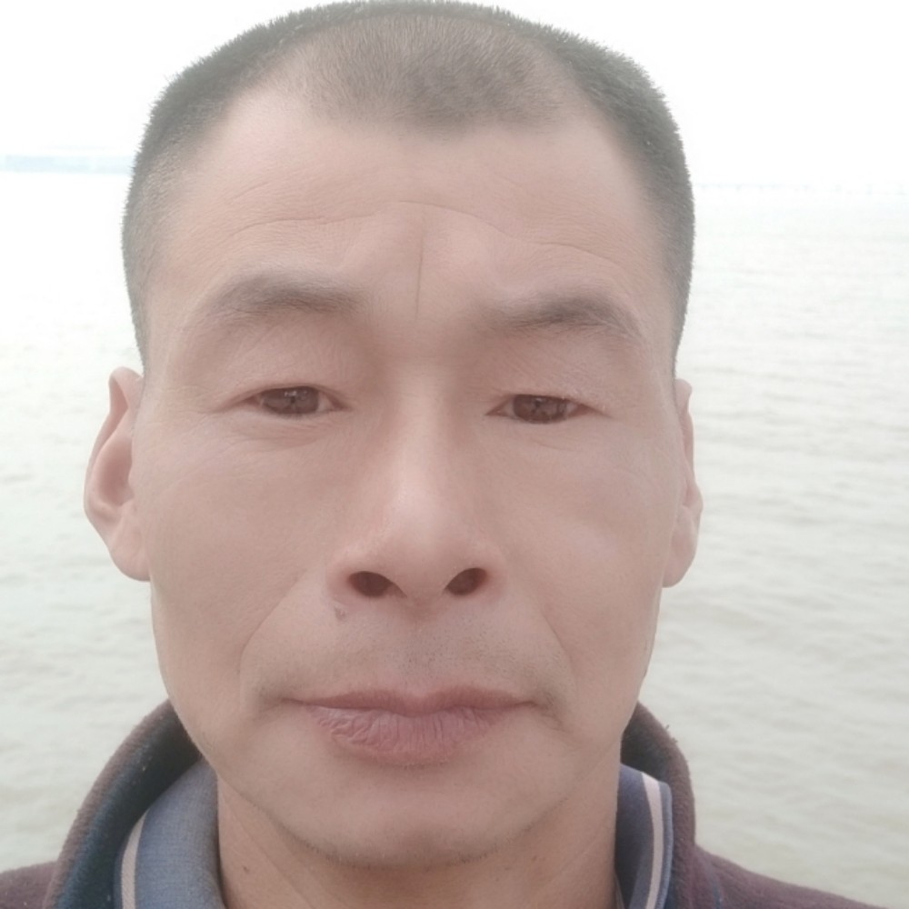 刘定新的照片