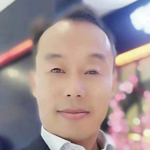 自觉迎紫萱的照片