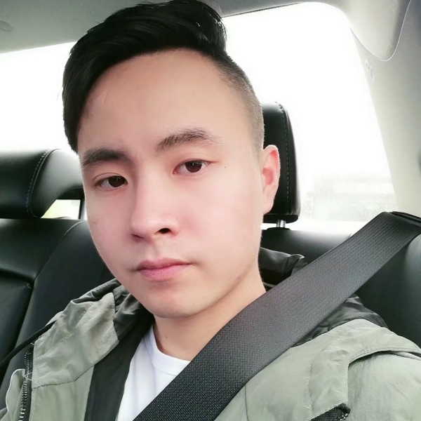 只是擦肩而过的照片