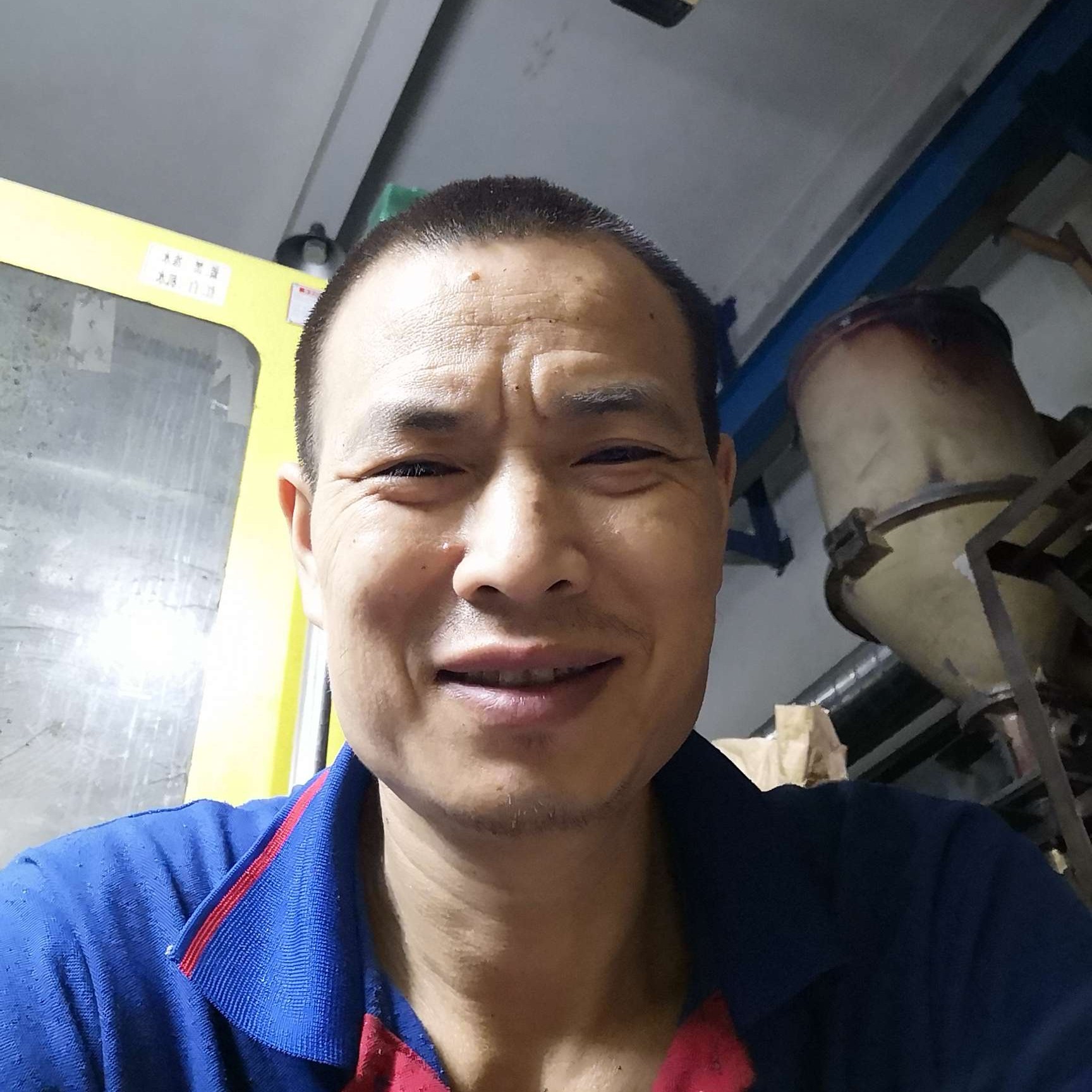 缓慢给月饼的照片