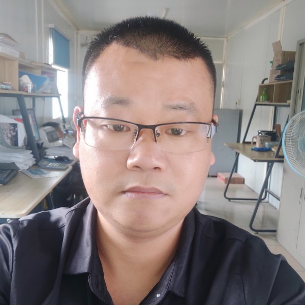 顺心回眸琉璃的照片
