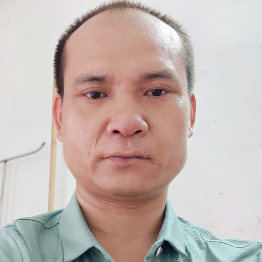 长颈鹿凝眸大方的照片