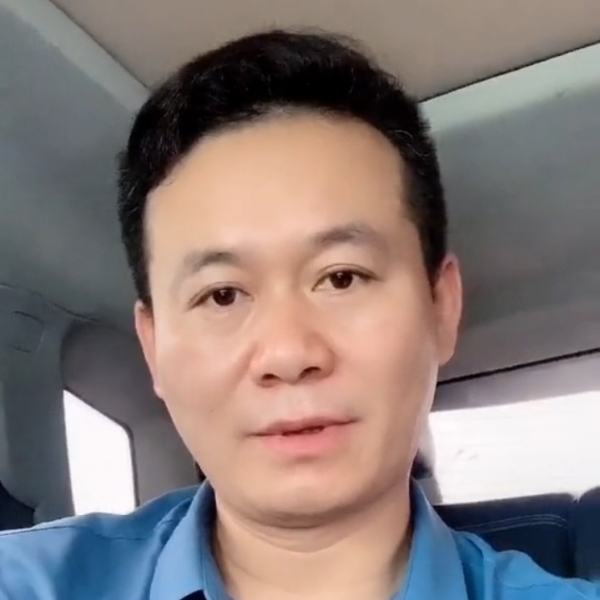 超级和化羽的照片