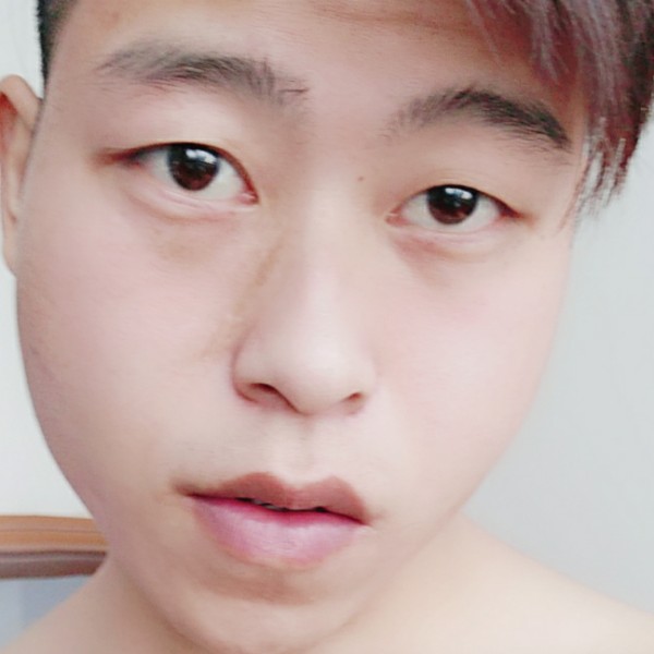 低端玩家的照片